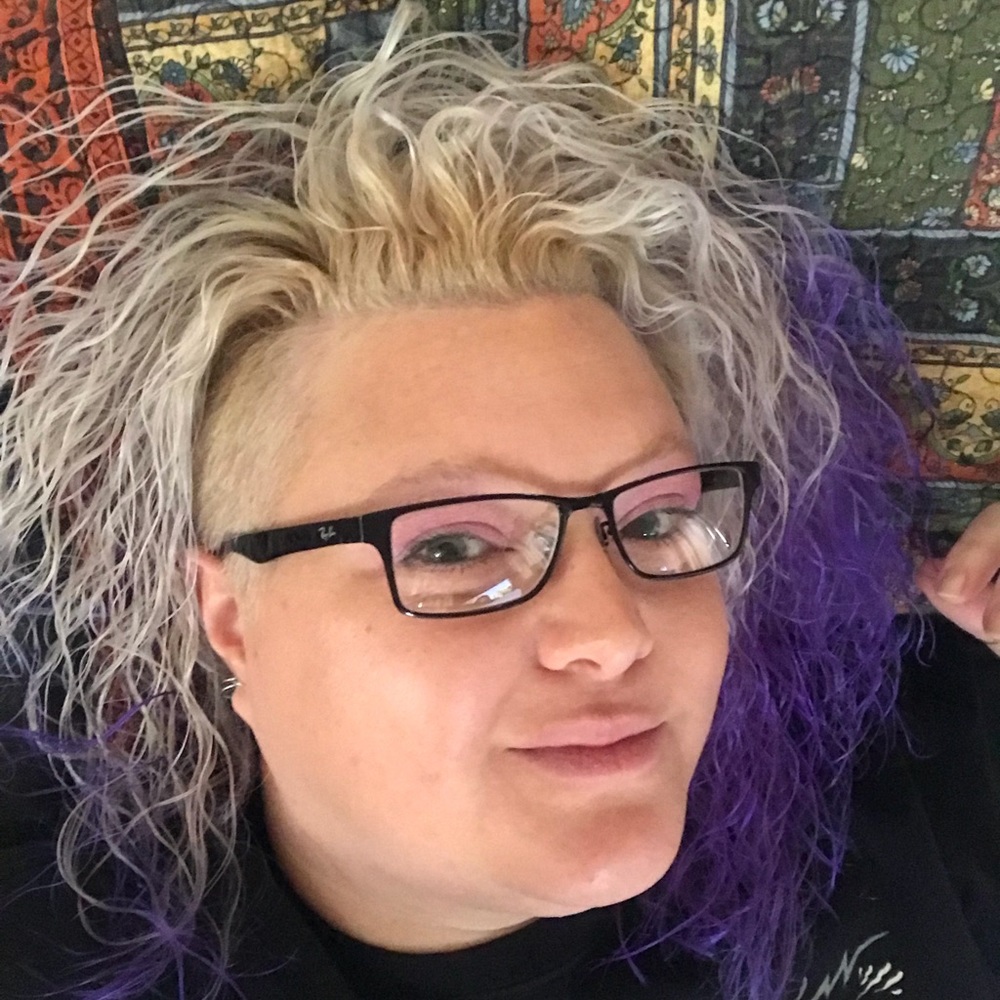 Meet your Posher, Stephanie